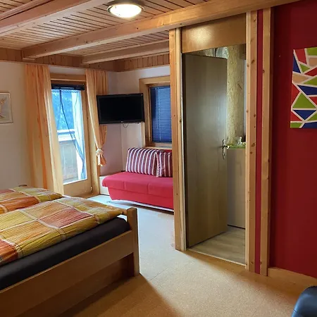 Appartement Gemuetliche Mit Terrasse Und Panoramabalkon- Stofbauer