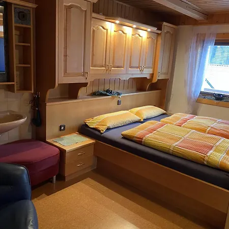 Gemuetliche Mit Terrasse Und Panoramabalkon- Stofbauer *