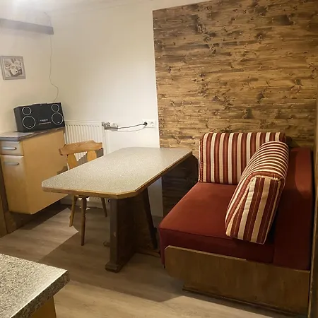 Gemuetliche Mit Terrasse Und Panoramabalkon- Stofbauer *