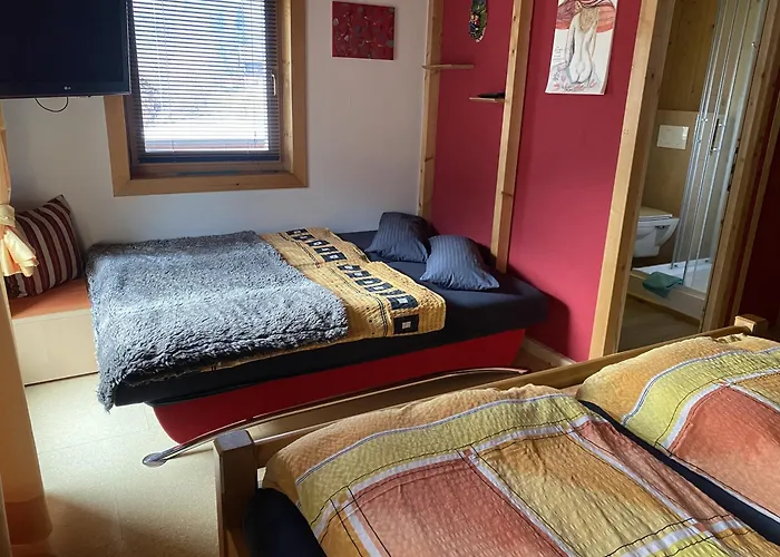 Gemuetliche Mit Terrasse Und Panoramabalkon- Stofbauer