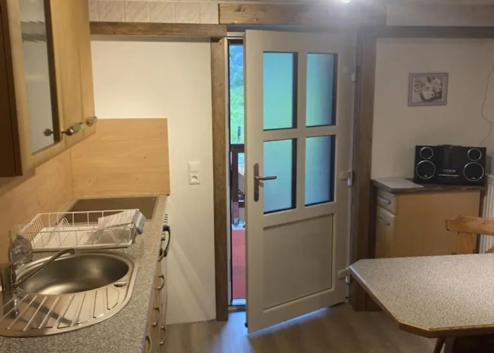 Gemuetliche Mit Terrasse Und Panoramabalkon- Stofbauer *